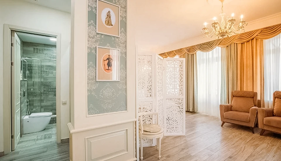 هتل آیوانی تفلیس